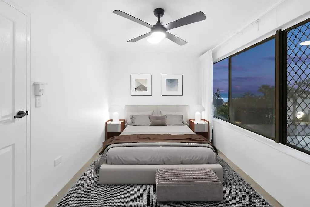 Surfers Paradise 3 Bed Apartment Gold Coast