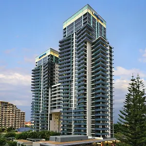 5* Hotel Meriton Broadbeach